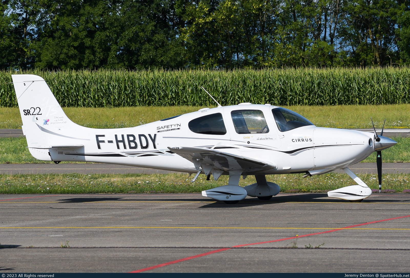 Photo of F-HBDY - Cirrus SR22 G2 operated by Private