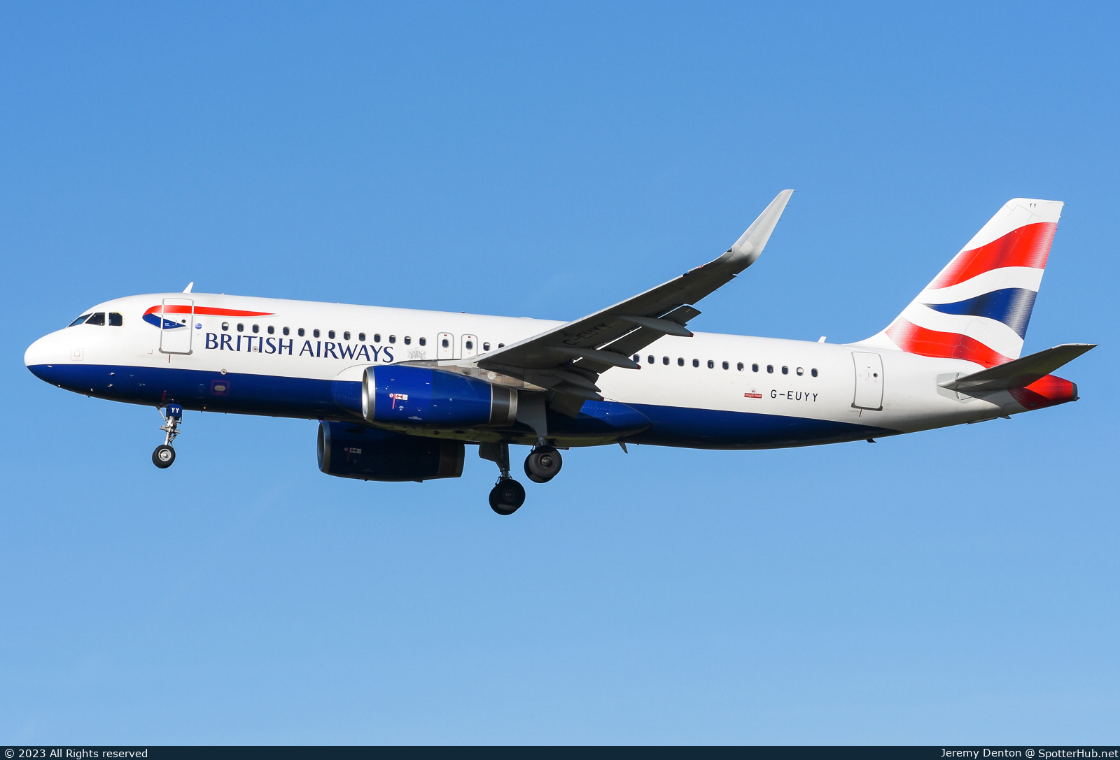Photo of G-EUYY - Airbus A320-232 operated by British Airways