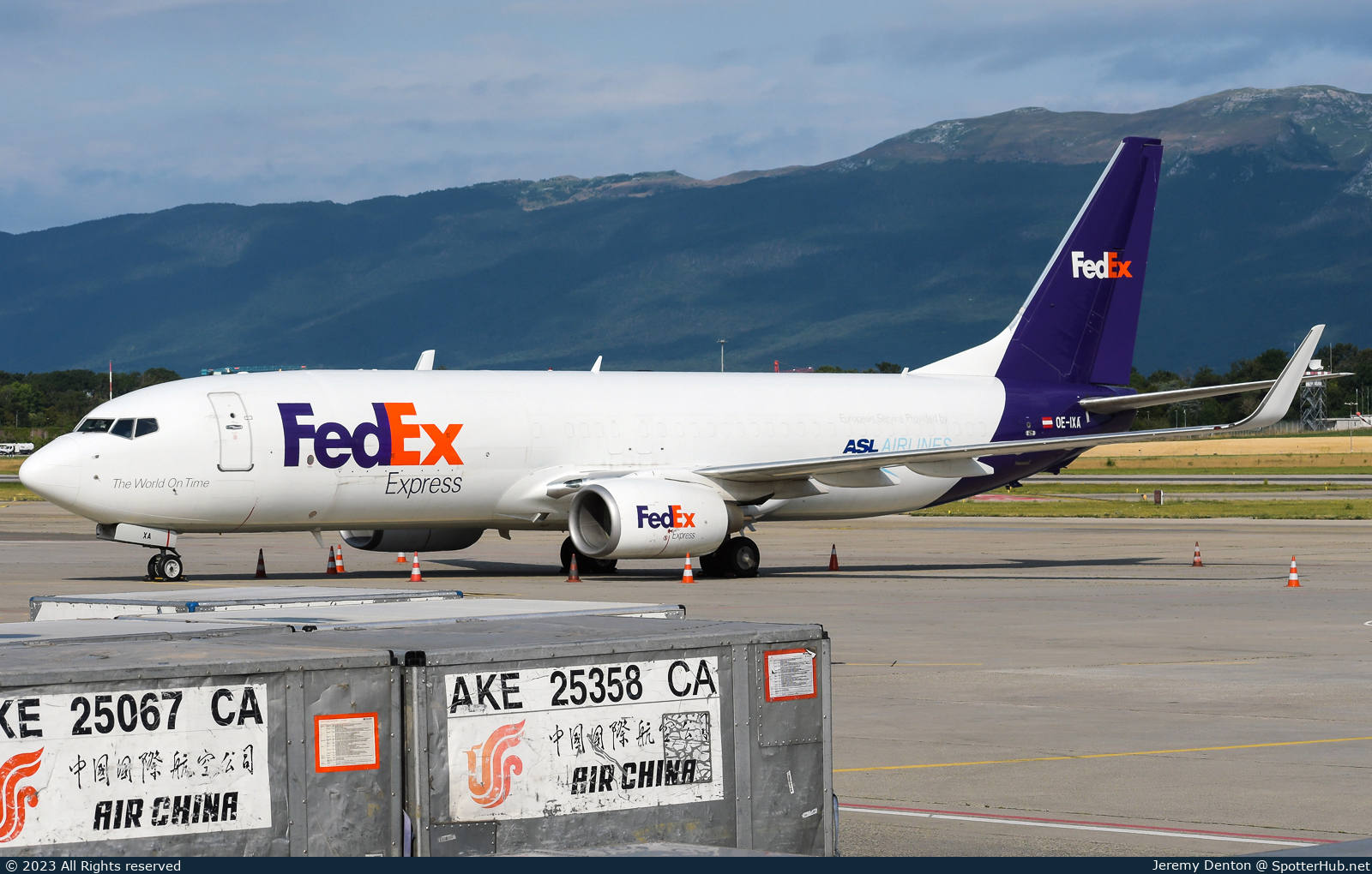 Photo of OE-IXA - Boeing 737-8AS(BCF) operated by FedEx (opb ASL Airlines Belgium)