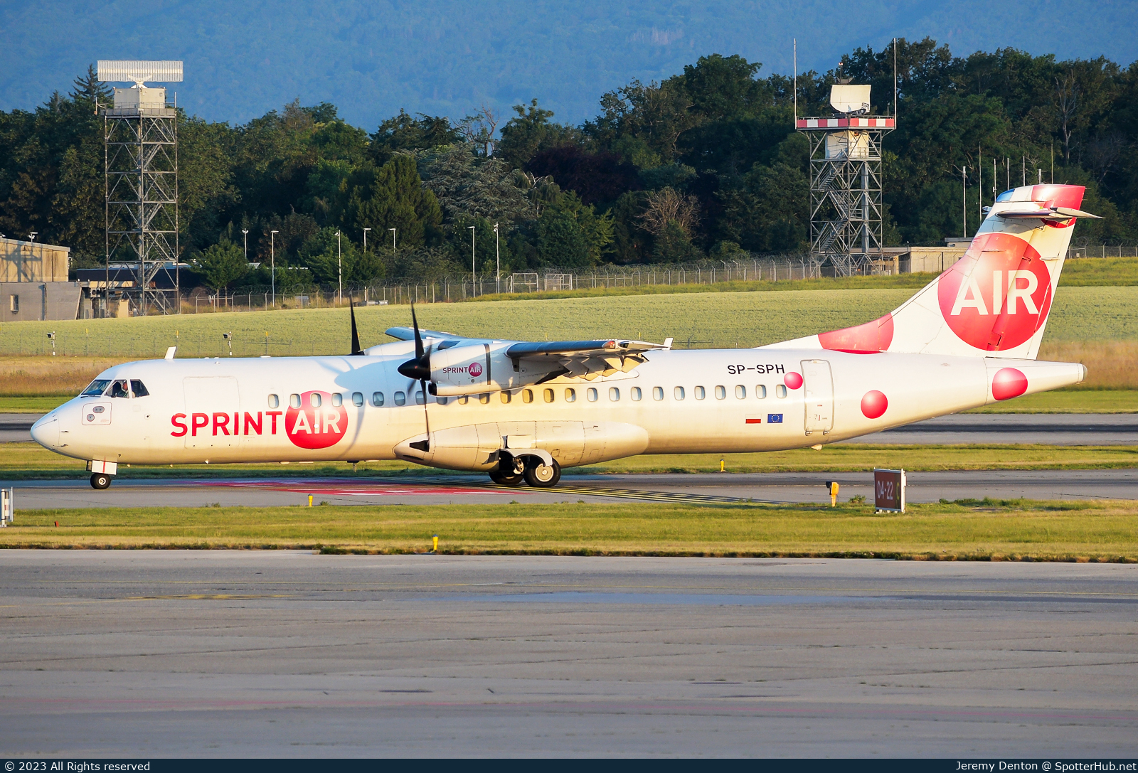 Photo of SP-SPH - ATR 72-202(F) operated by SprintAir