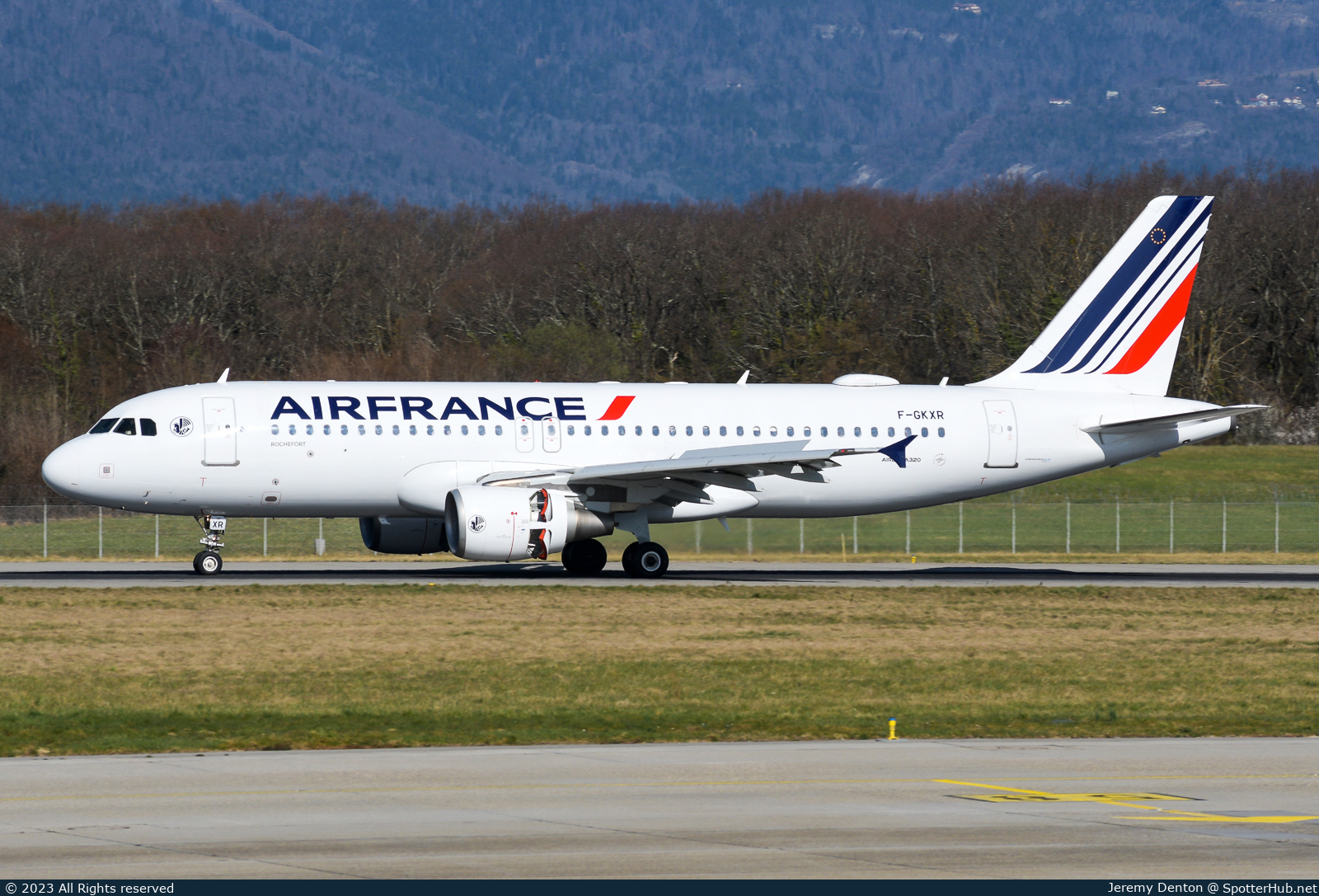Photo of F-GKXR - Airbus A320-214 operated by Air France