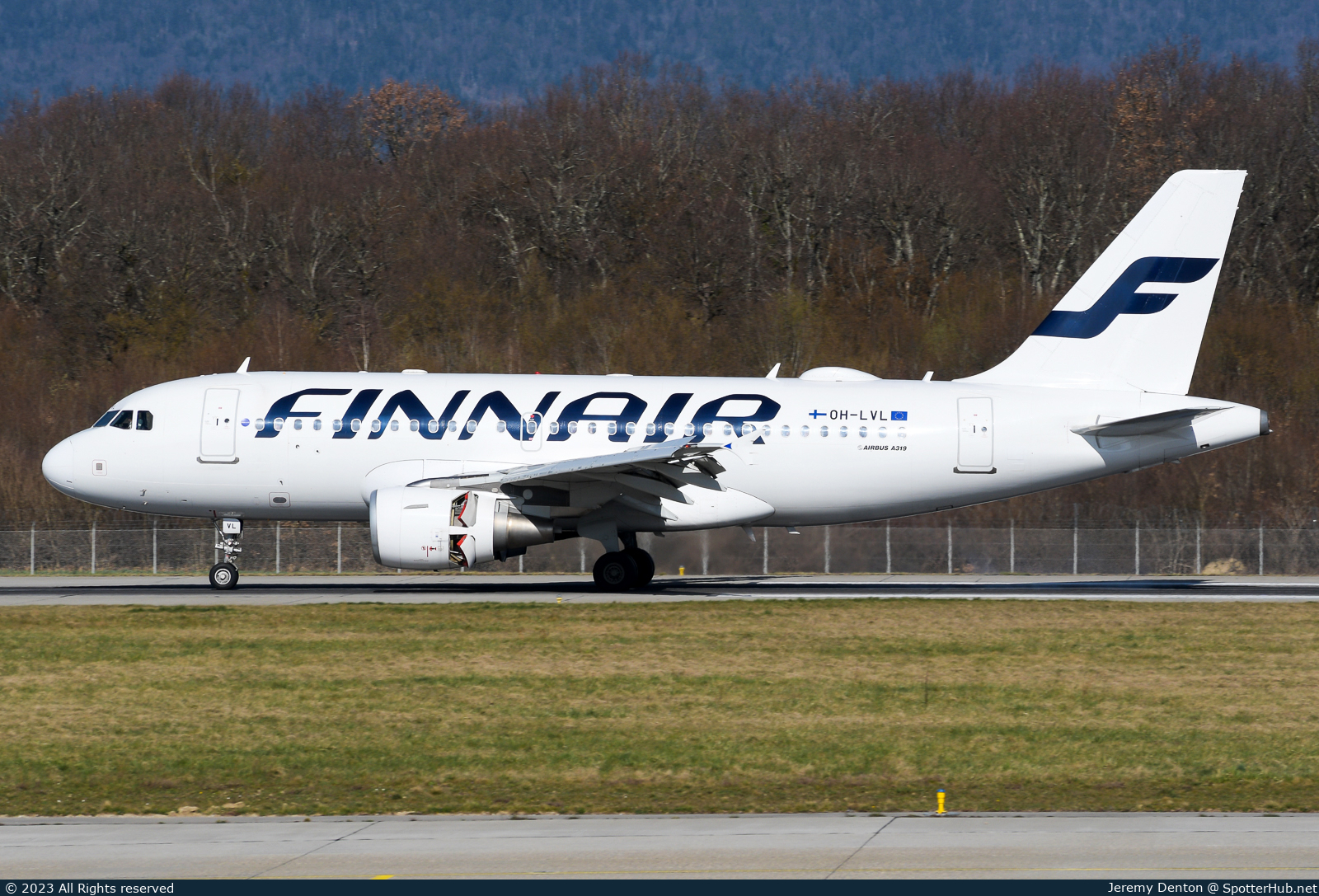 Photo of OH-LVL - Airbus A319-112 operated by Finnair