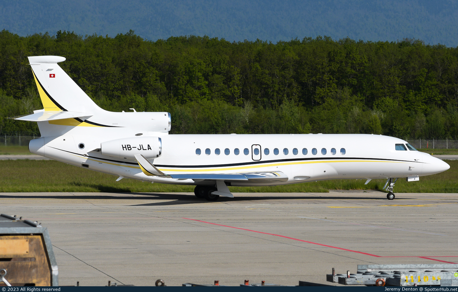 Photo of HB-JLA - Dassault Falcon 8X operated by MSC Aviation