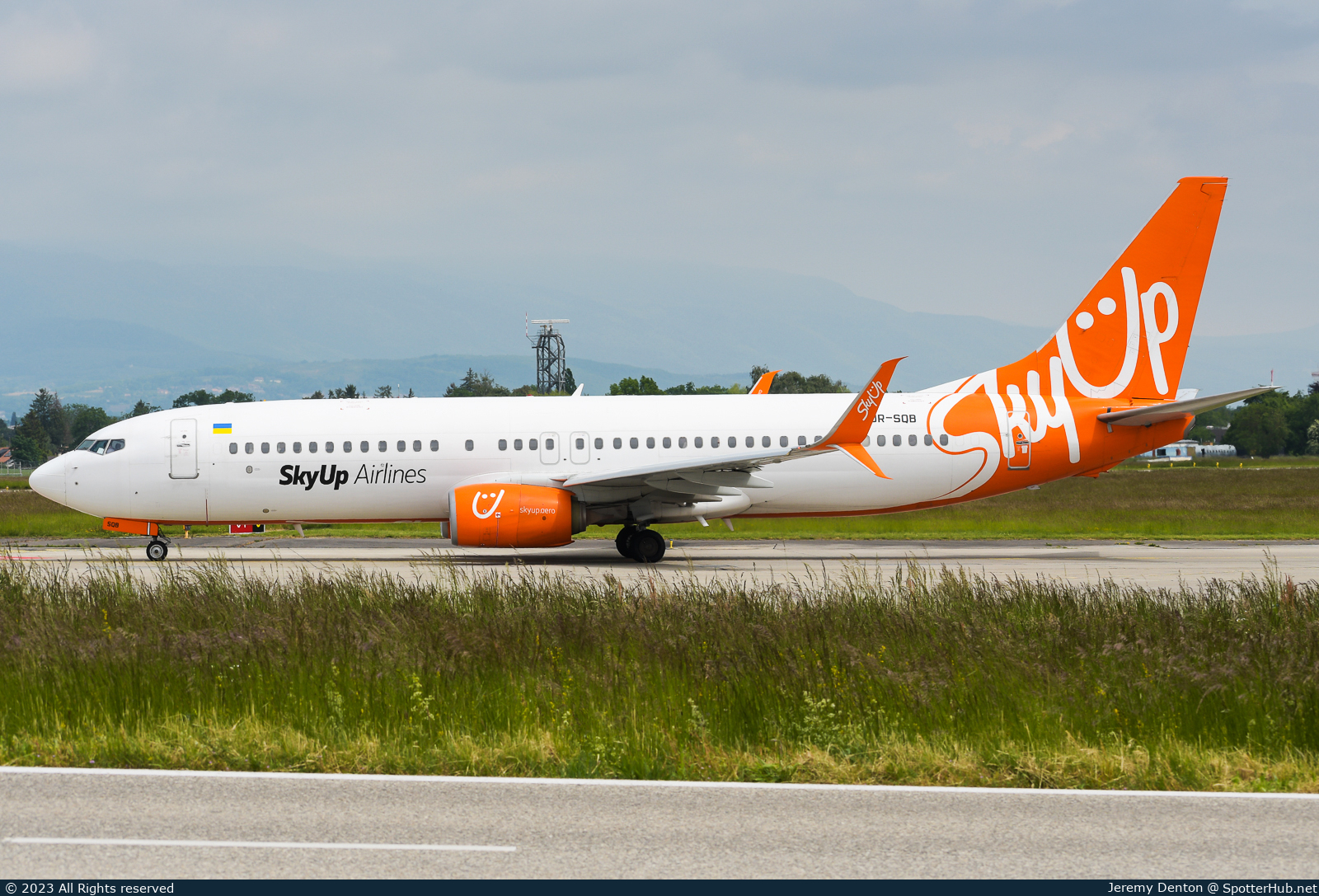 Photo of UR-SQB - Boeing 737-8H6 operated by SkyUp Airlines