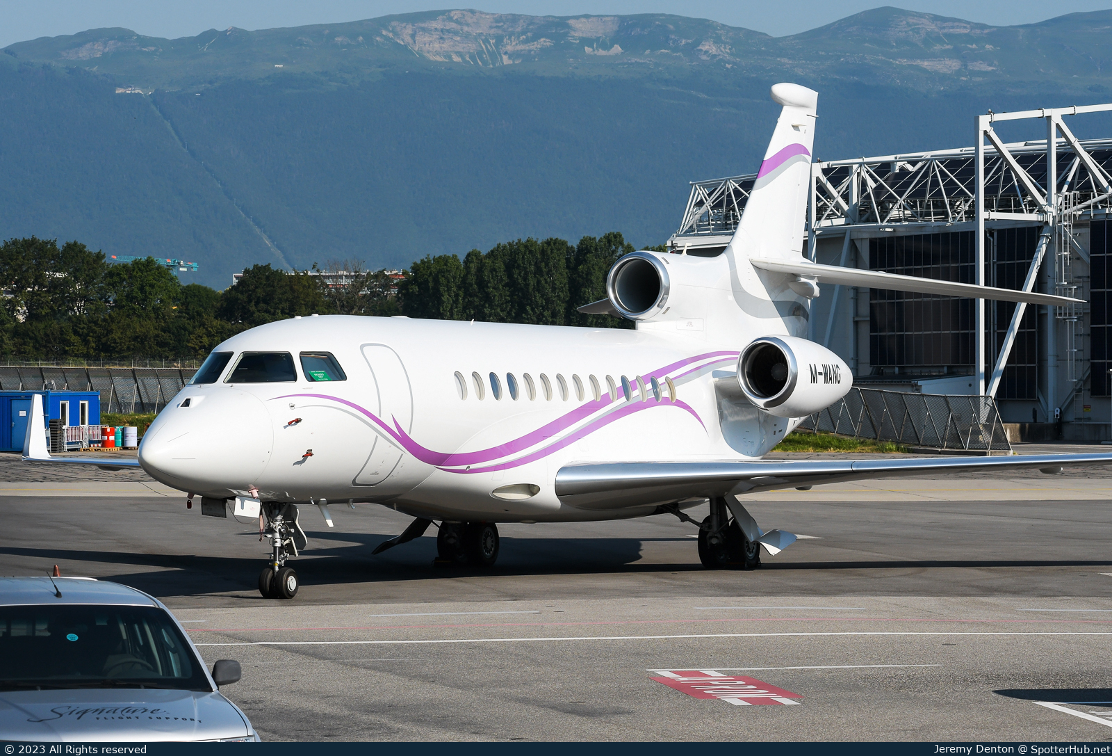 Photo of M-WANG - Dassault Falcon 7X operated by Private