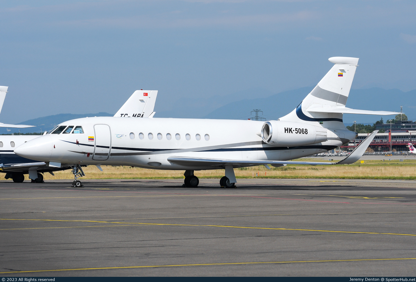 Photo of HK-5068 - Dassault Falcon 2000S operated by Helistar