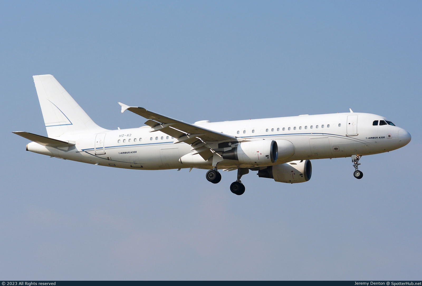 Photo of HZ-A2 - Airbus A320-214(CJ) Prestige operated by Alpha Star Aviation Services