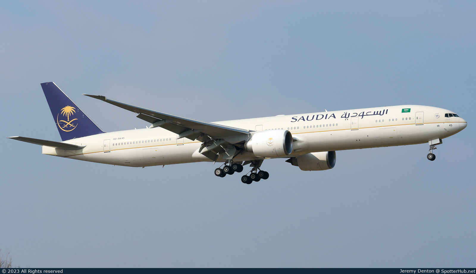 Photo of HZ-AK45 - Boeing 777-368(ER) operated by Saudi Royal Flight