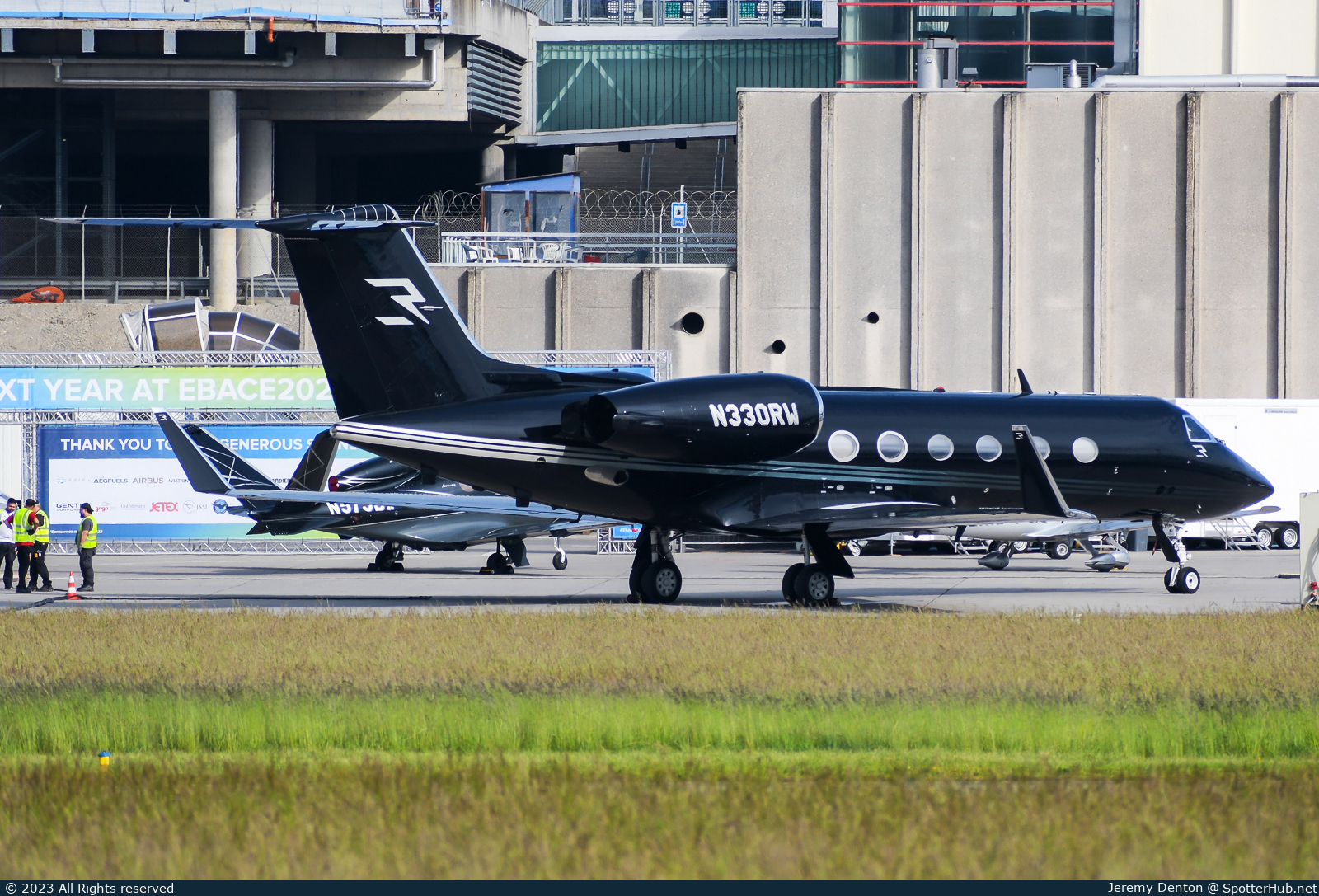 Photo of N330RW - Gulfstream GIV-SP operated by Gama Aviation LLC