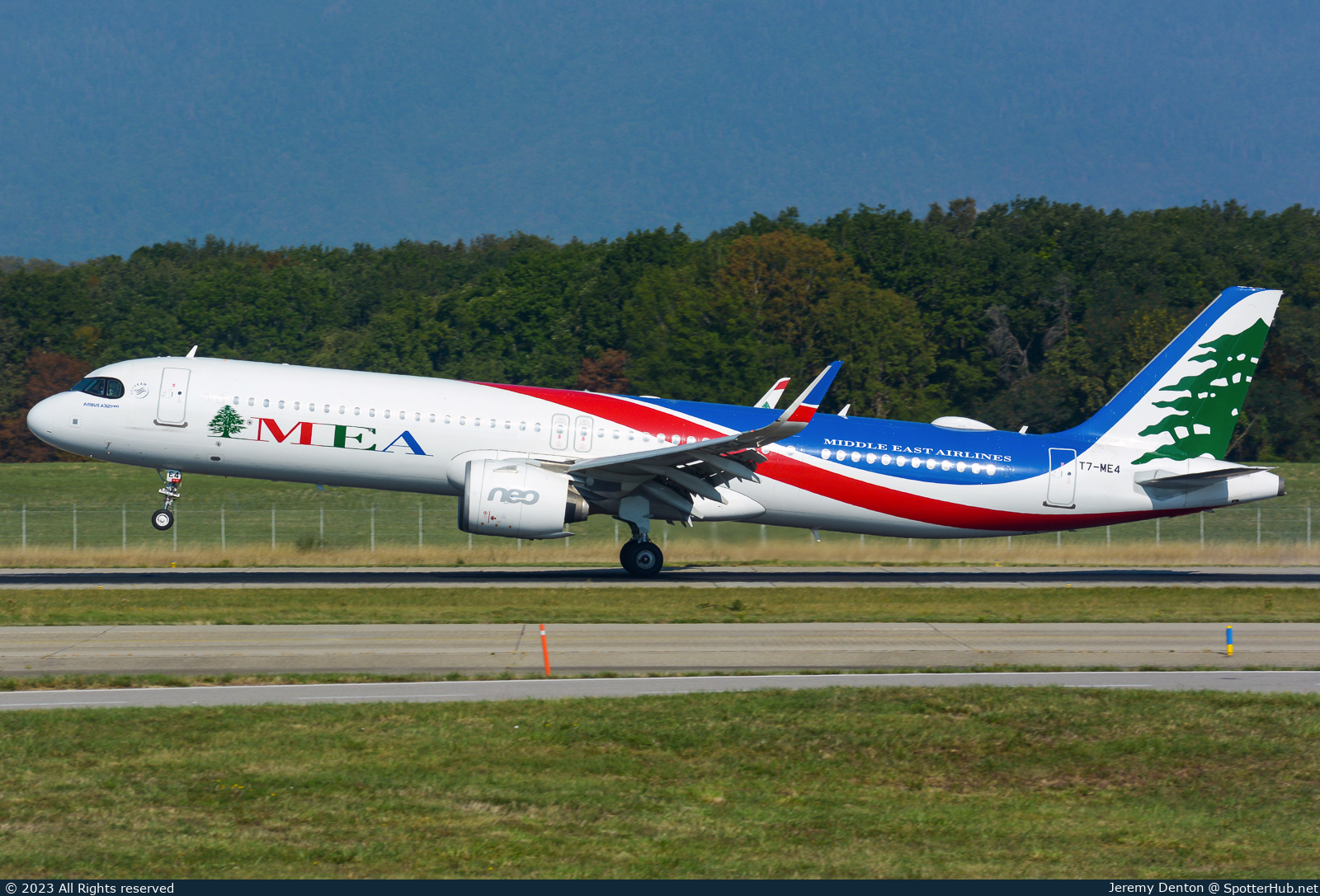 Photo of T7-ME4 - Airbus A321-271NX operated by MEA Middle East Airlines