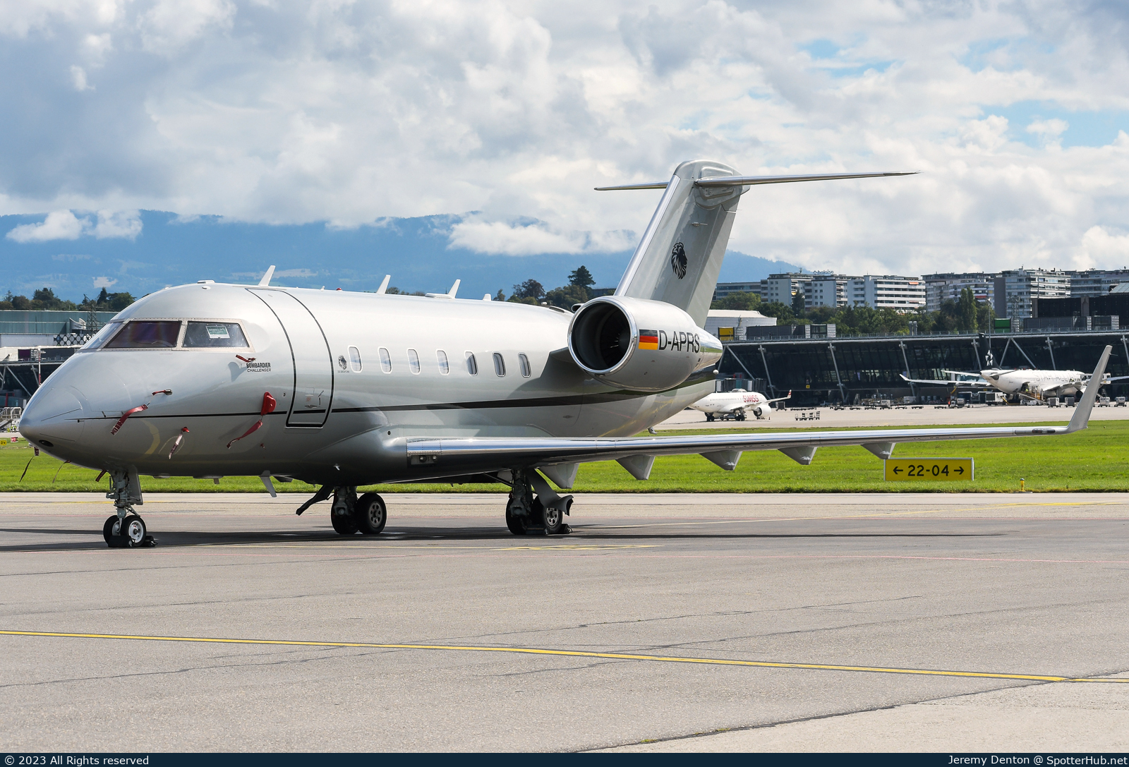 Photo of D-APRS - Bombardier Challenger 604 operated by FAI Rent-a-Jet