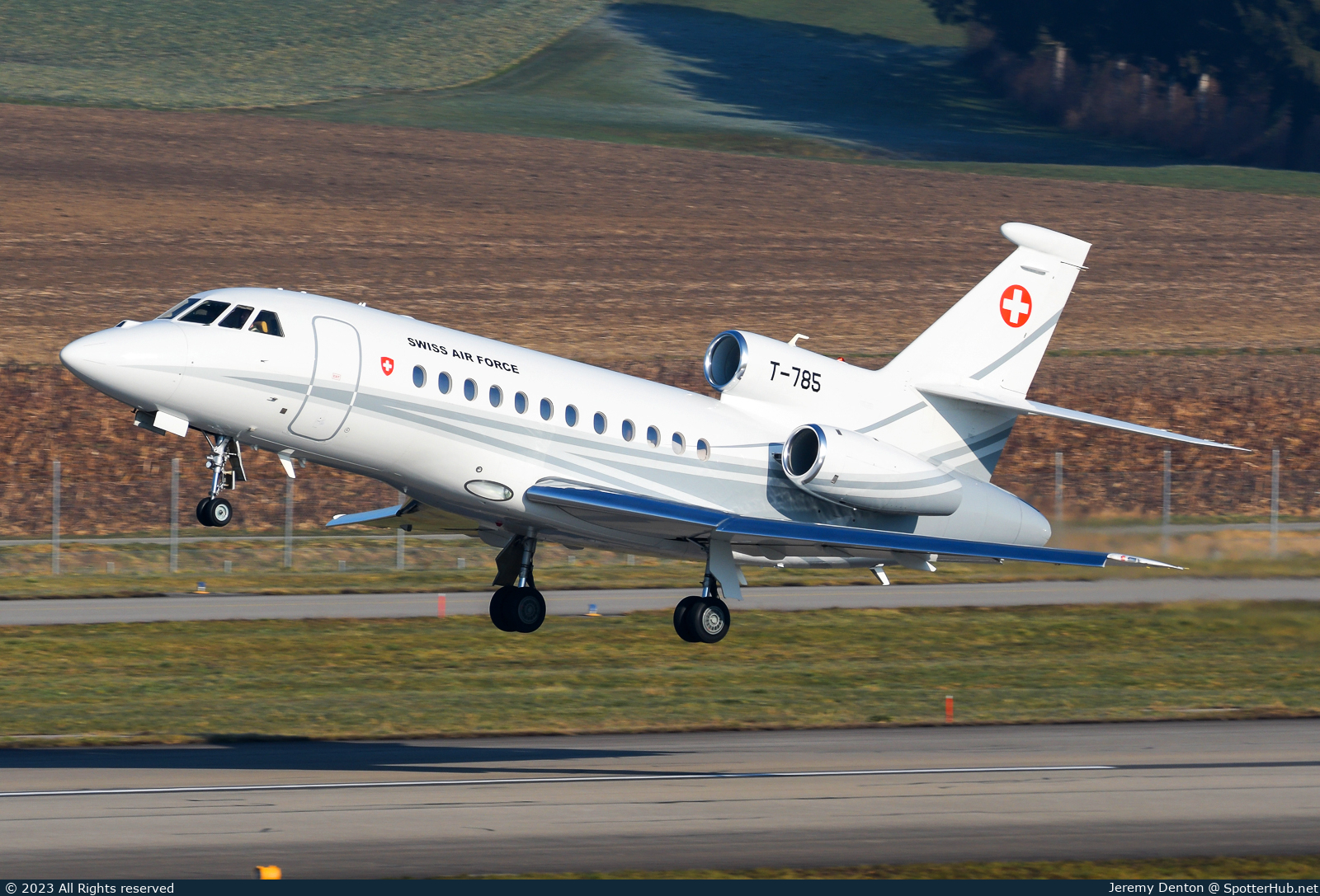 Photo of T-785 - Dassault Falcon 900EX operated by Swiss Air Force