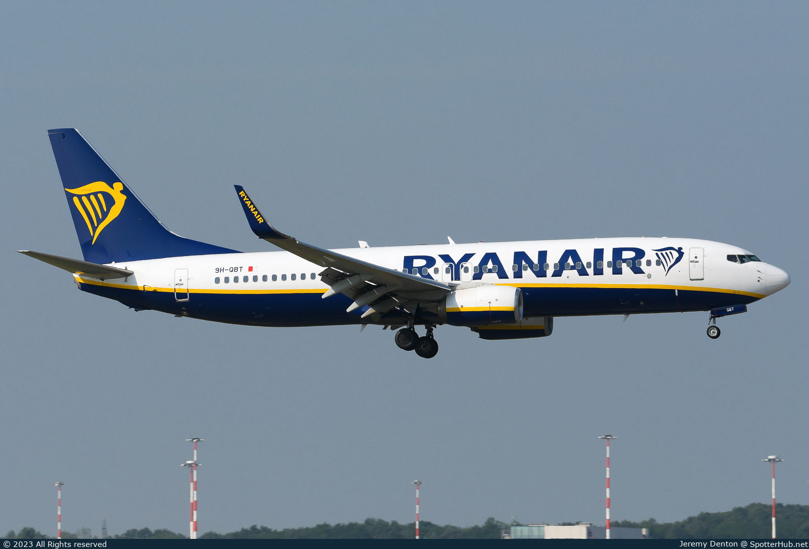 Photo of 9H-QBT - Boeing 737-8AS operated by Ryanair (opb Malta Air)
