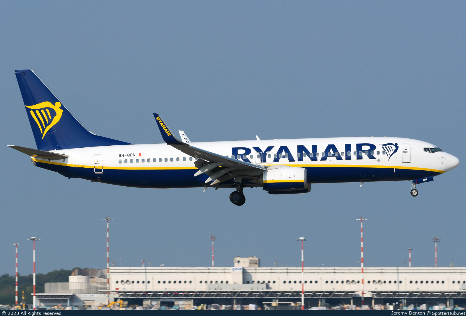 Photo of 9H-QDN - Boeing 737-8AS operated by Ryanair (opb Malta Air)