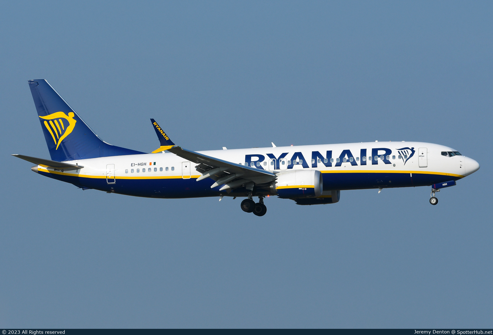 Photo of EI-HGH - Boeing 737 MAX 8-200 operated by Ryanair
