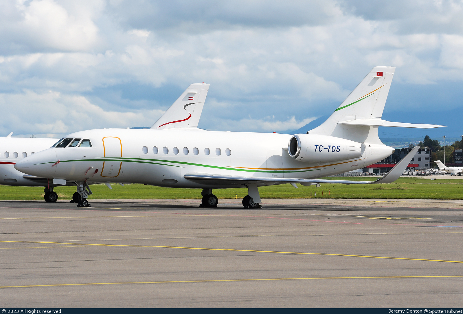 Photo of TC-TOS - Dassault Falcon 2000S operated by Tosyalı Holding