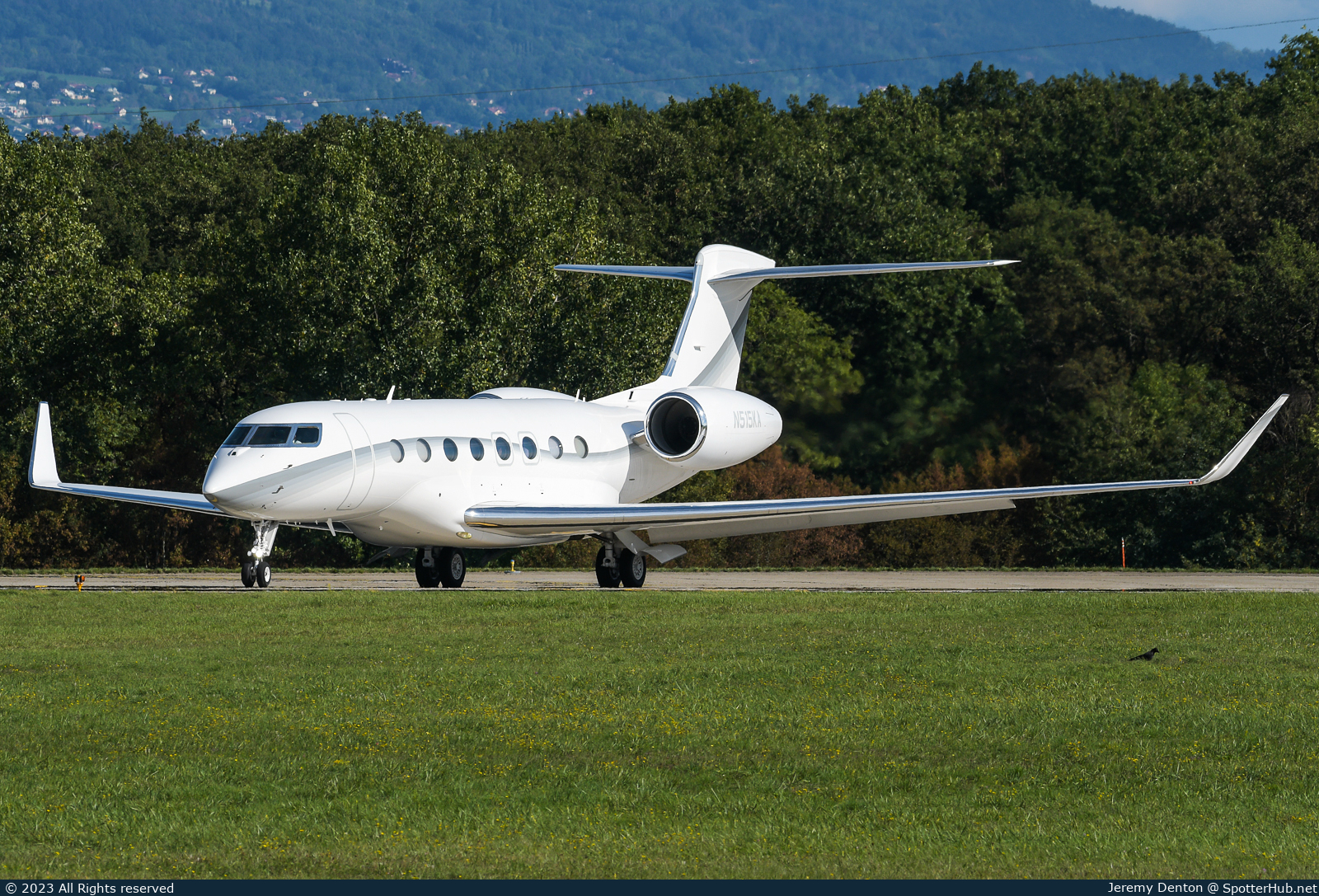 Photo of N515KA - Gulfstream G650 operated by Solairus Aviation