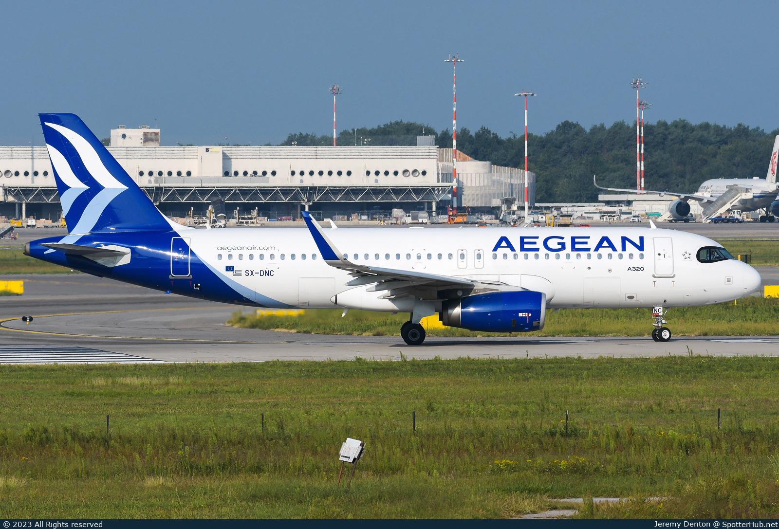 Photo of SX-DNC - Airbus A320-232 operated by Aegean Airlines