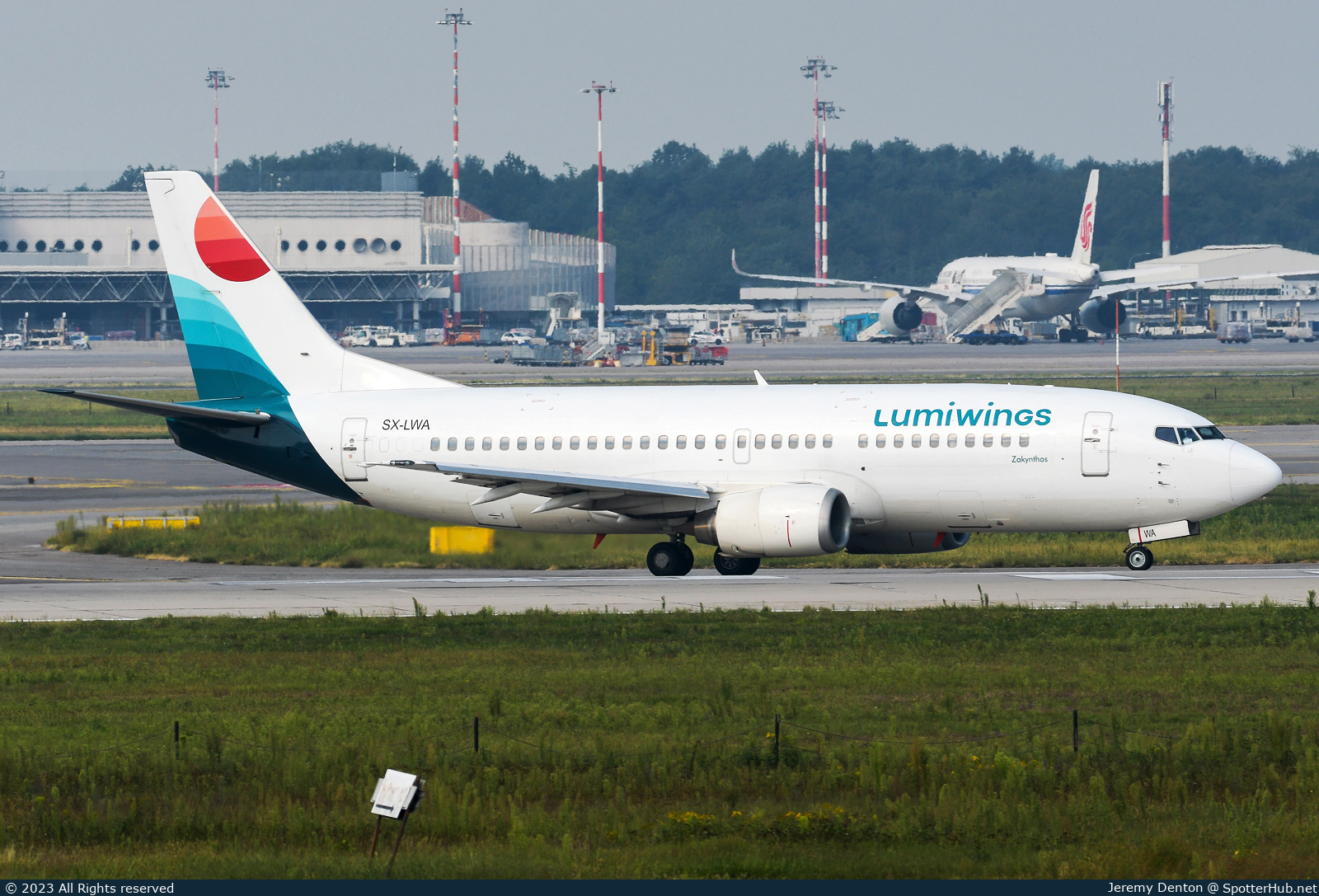 Photo of SX-LWA - Boeing 737-330 operated by Lumiwings