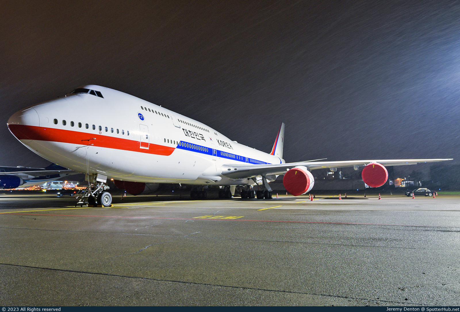 Photo of 22001 - Boeing 747-8B5 operated by Government of the Republic of Korea