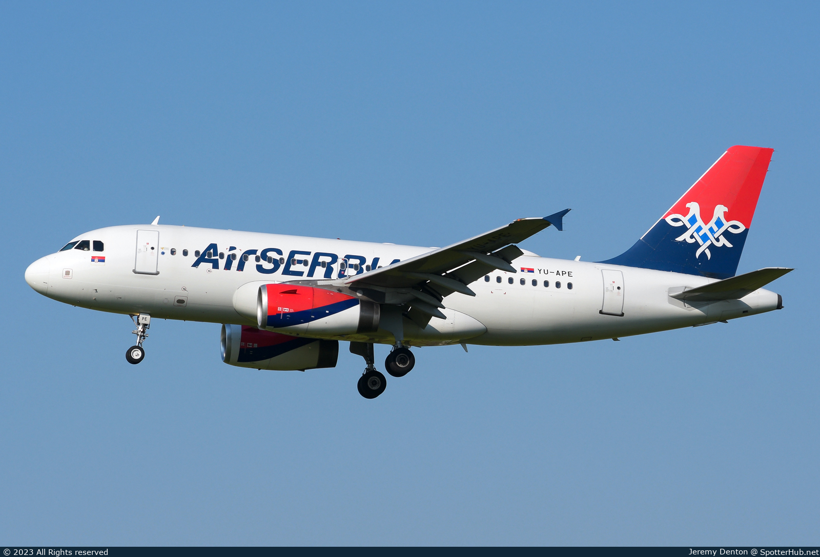 Photo of YU-APE - Airbus A319-132 operated by Air Serbia