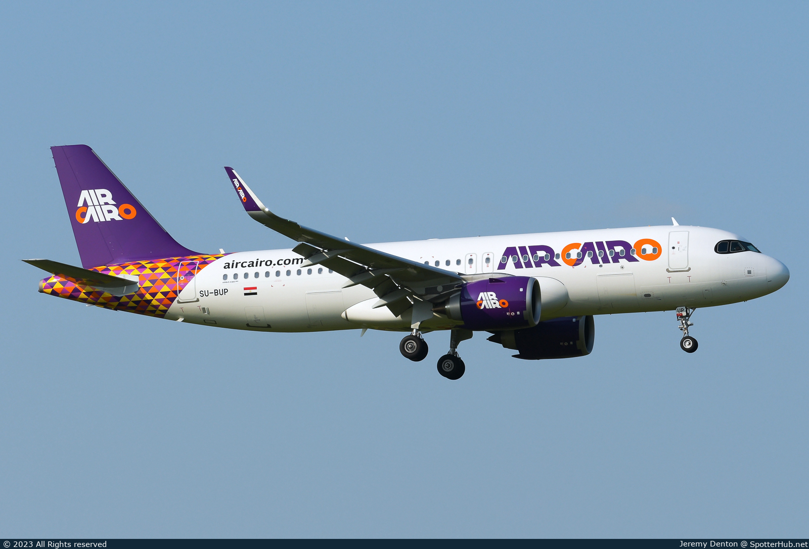 Photo of SU-BUP - Airbus A320-251N operated by Air Cairo