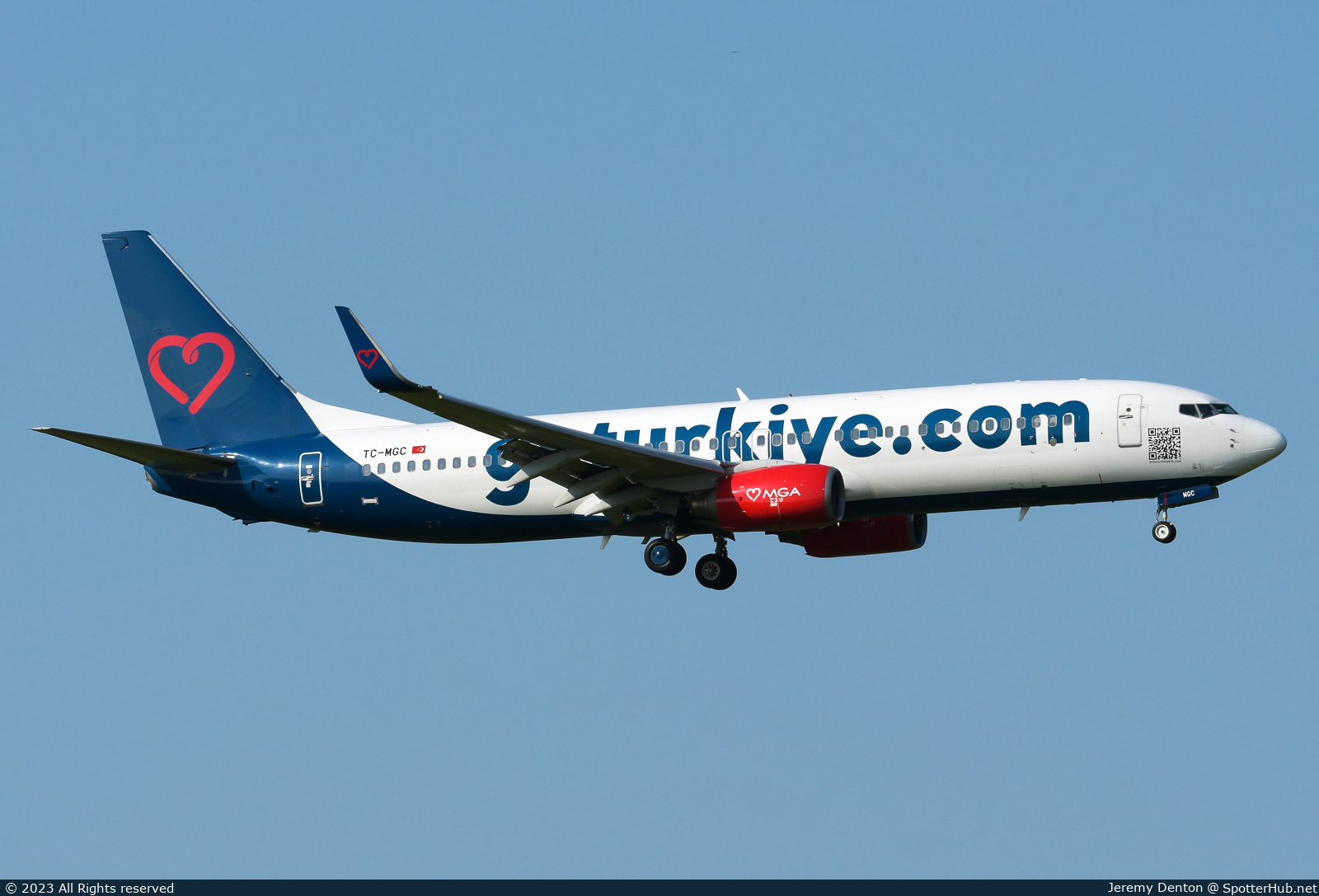 Photo of TC-MGC - Boeing 737-83N operated by Mavi Gök Airlines