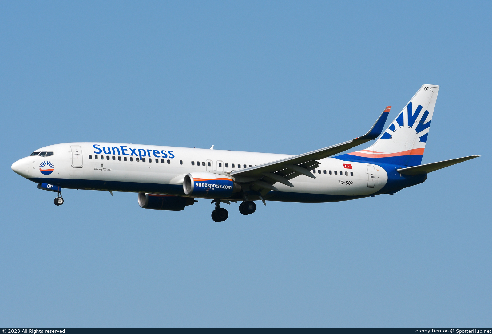 Photo of TC-SOP - Boeing 737-8AS operated by SunExpress