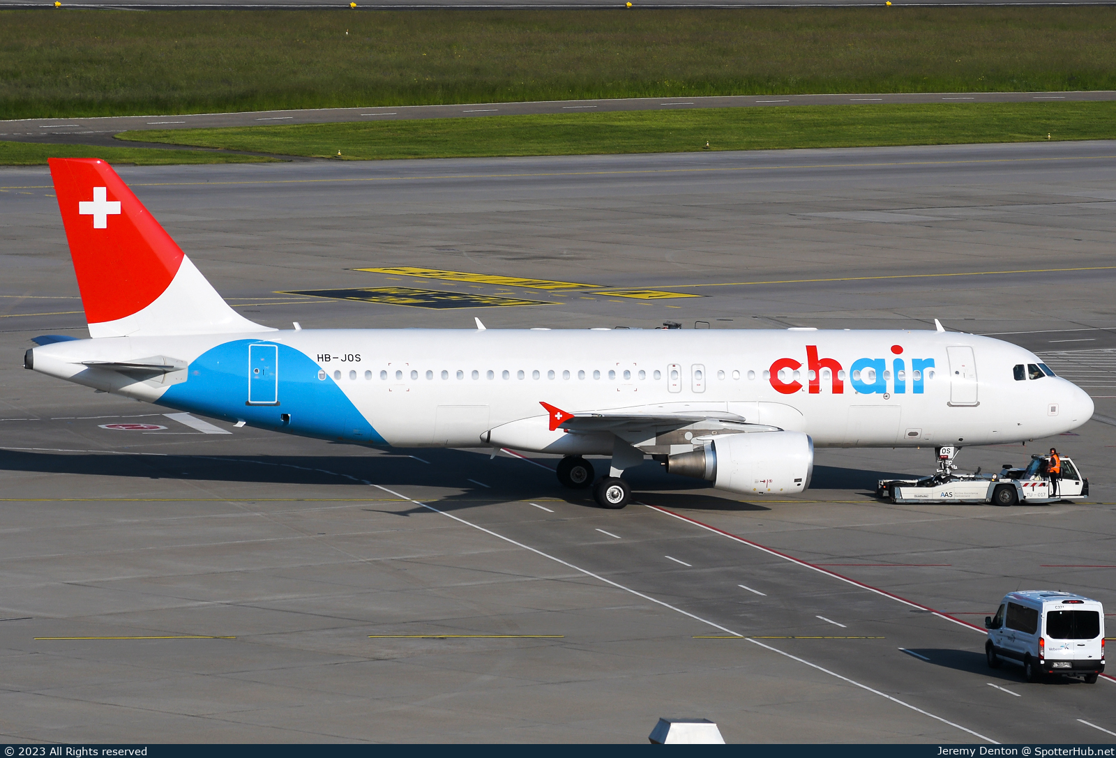 Photo of HB-JOS - Airbus A320-214 operated by Chair Airlines