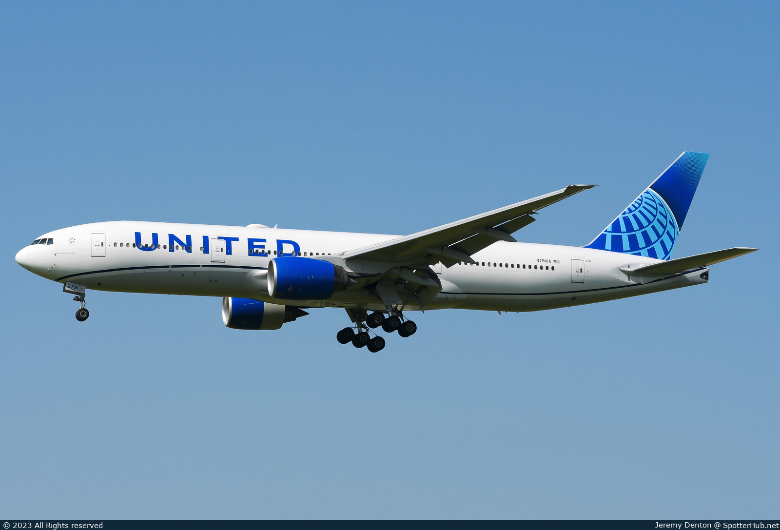 Photo of N791UA - Boeing 777-222(ER) operated by United Airlines