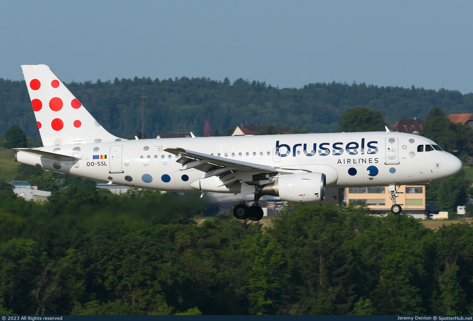 Photo of OO-SSL - Airbus A319-111 operated by Brussels Airlines