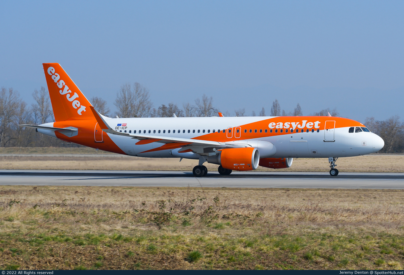 Photo of OE-ICP - Airbus A320-214 operated by easyJet Europe