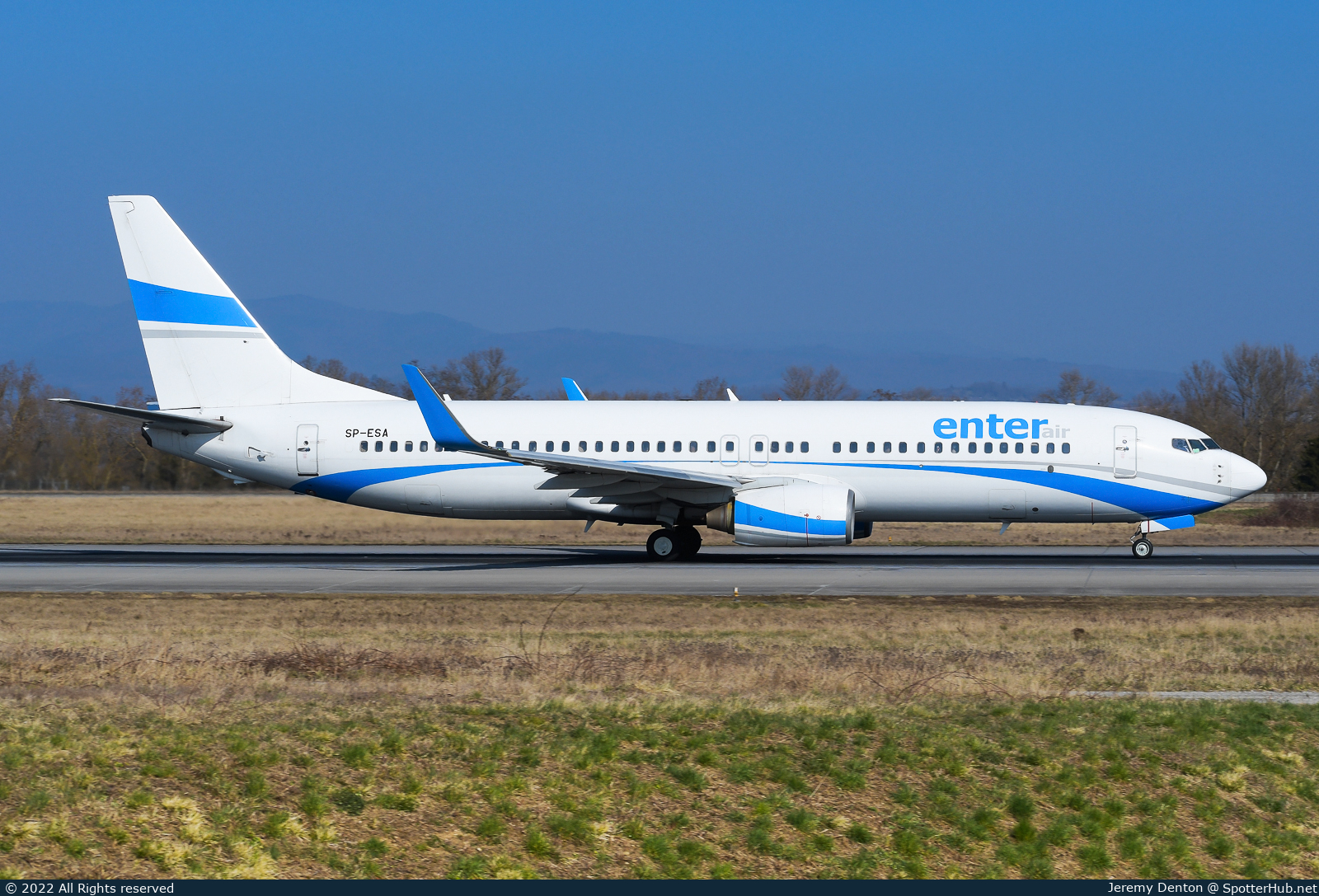 Photo of SP-ESA - Boeing 737-8Q8 operated by Enter Air