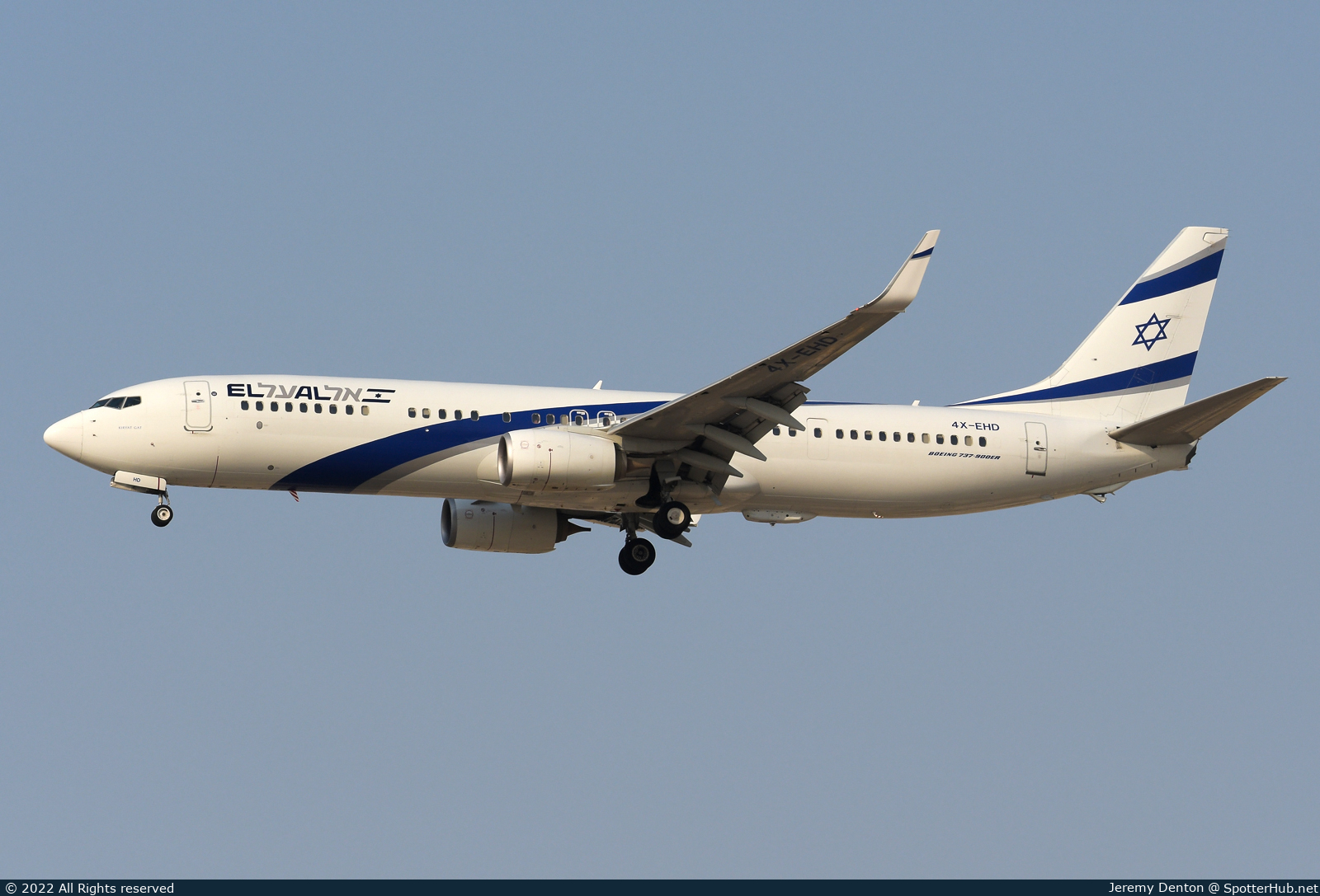 Photo of 4X-EHD - Boeing 737-958(ER) operated by El Al Israel Airlines