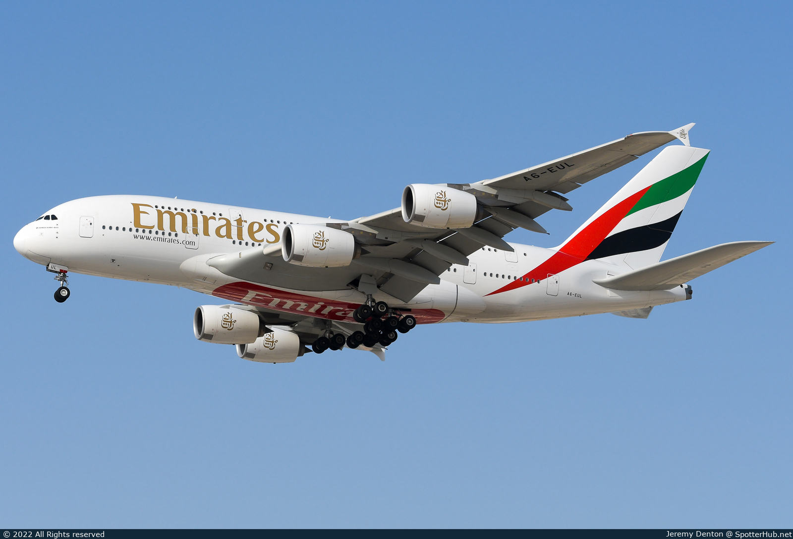 Photo of A6-EUL - Airbus A380-861 operated by Emirates