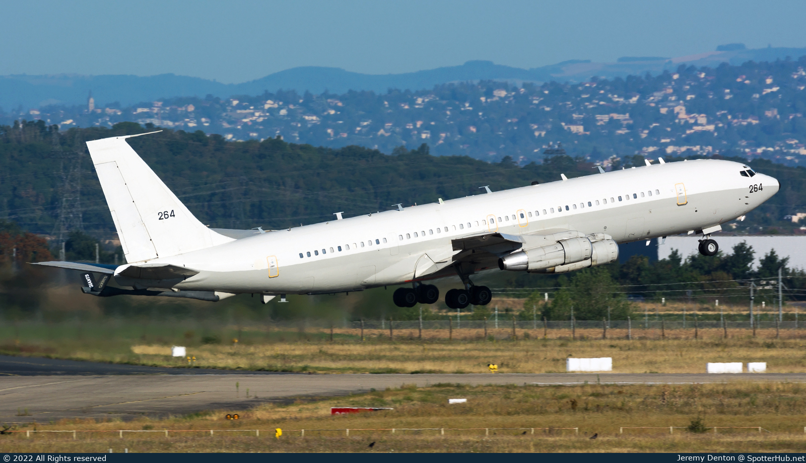 Photo of 264 - Boeing 707-3J6C(KC) Re'em operated by Israeli Air Force
