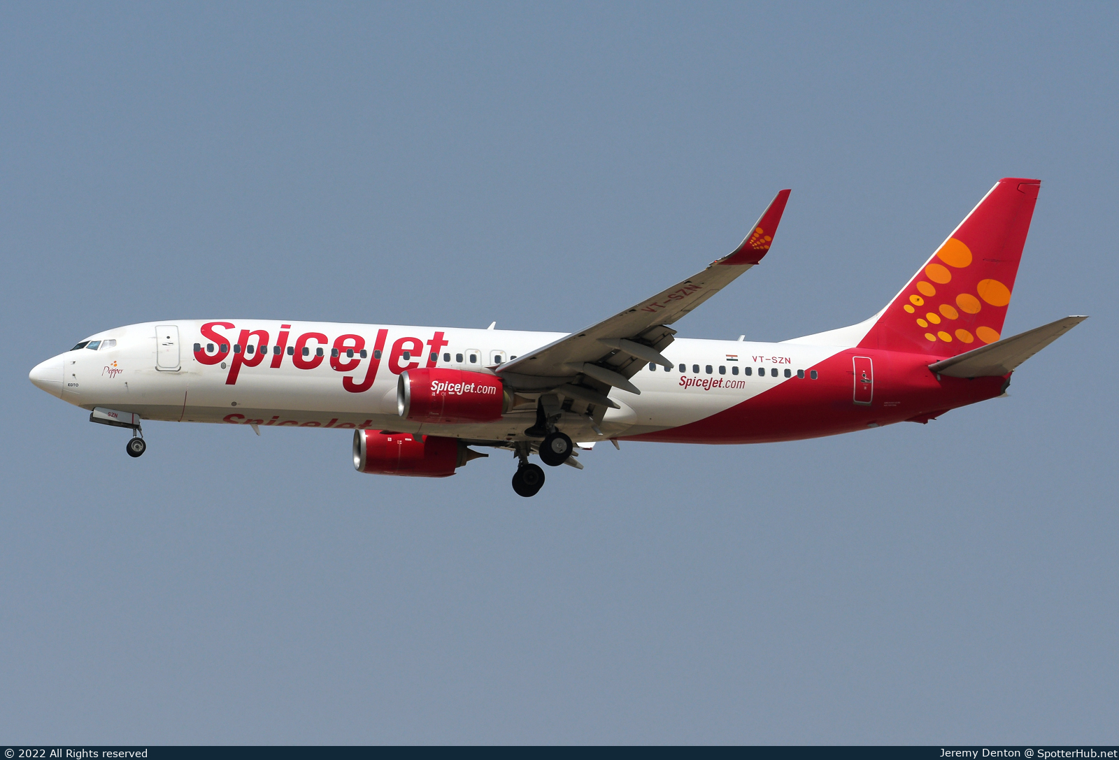 Photo of VT-SZN - Boeing 737-8SH operated by SpiceJet