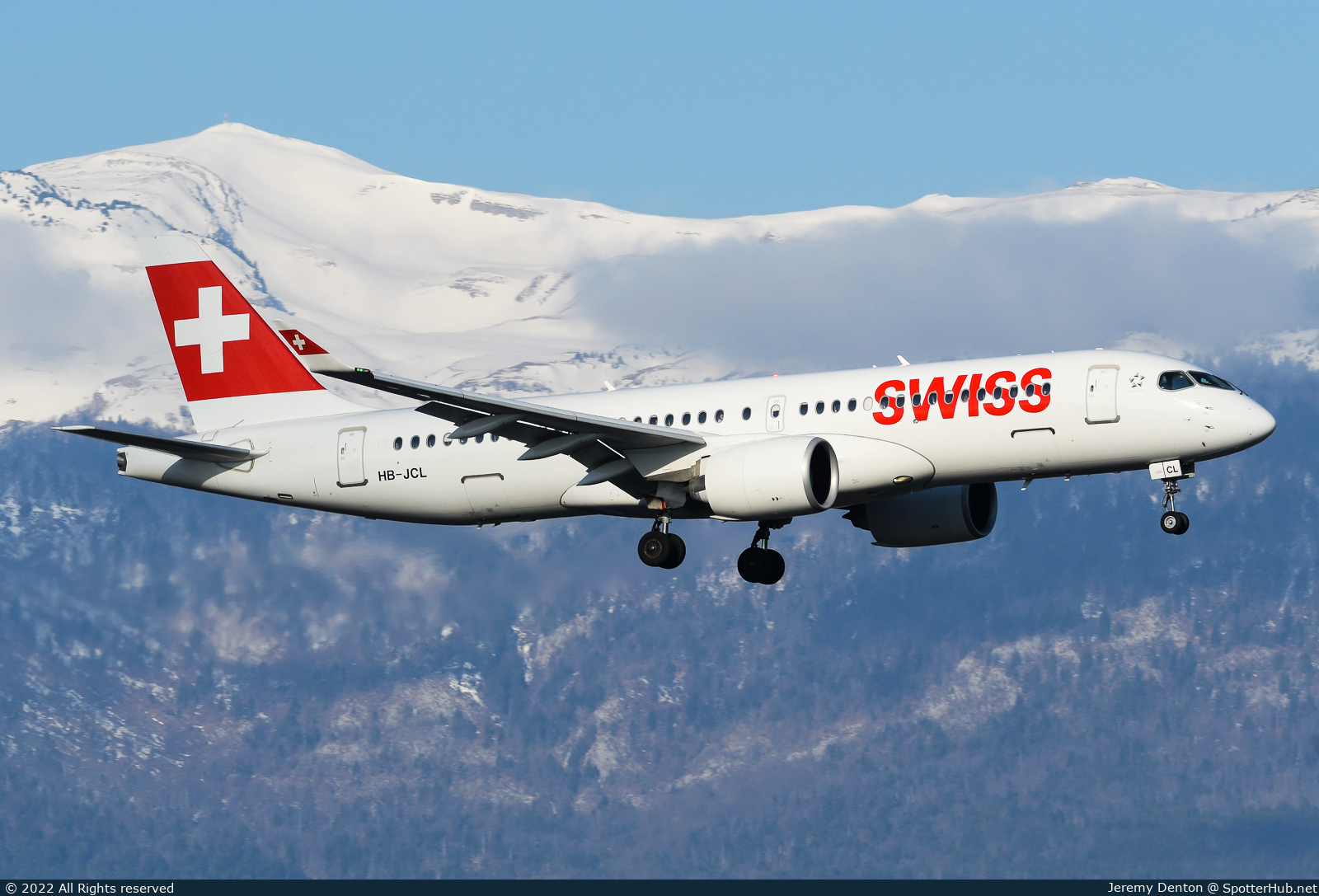 Photo of HB-JCL - Airbus A220-300 operated by Swiss International Air Lines