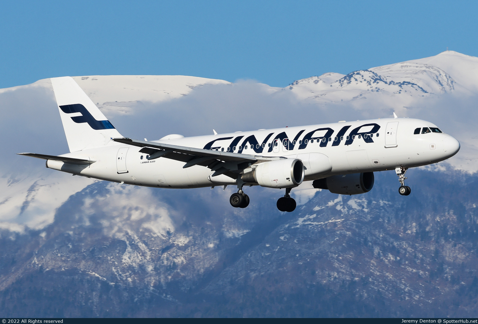 Photo of OH-LXK - Airbus A320-214 operated by Finnair