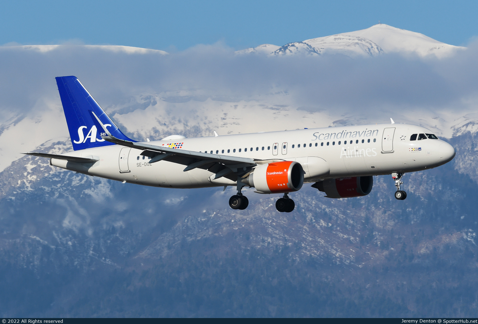 Photo of SE-DOZ - Airbus A320-251N operated by SAS Scandinavian Airlines