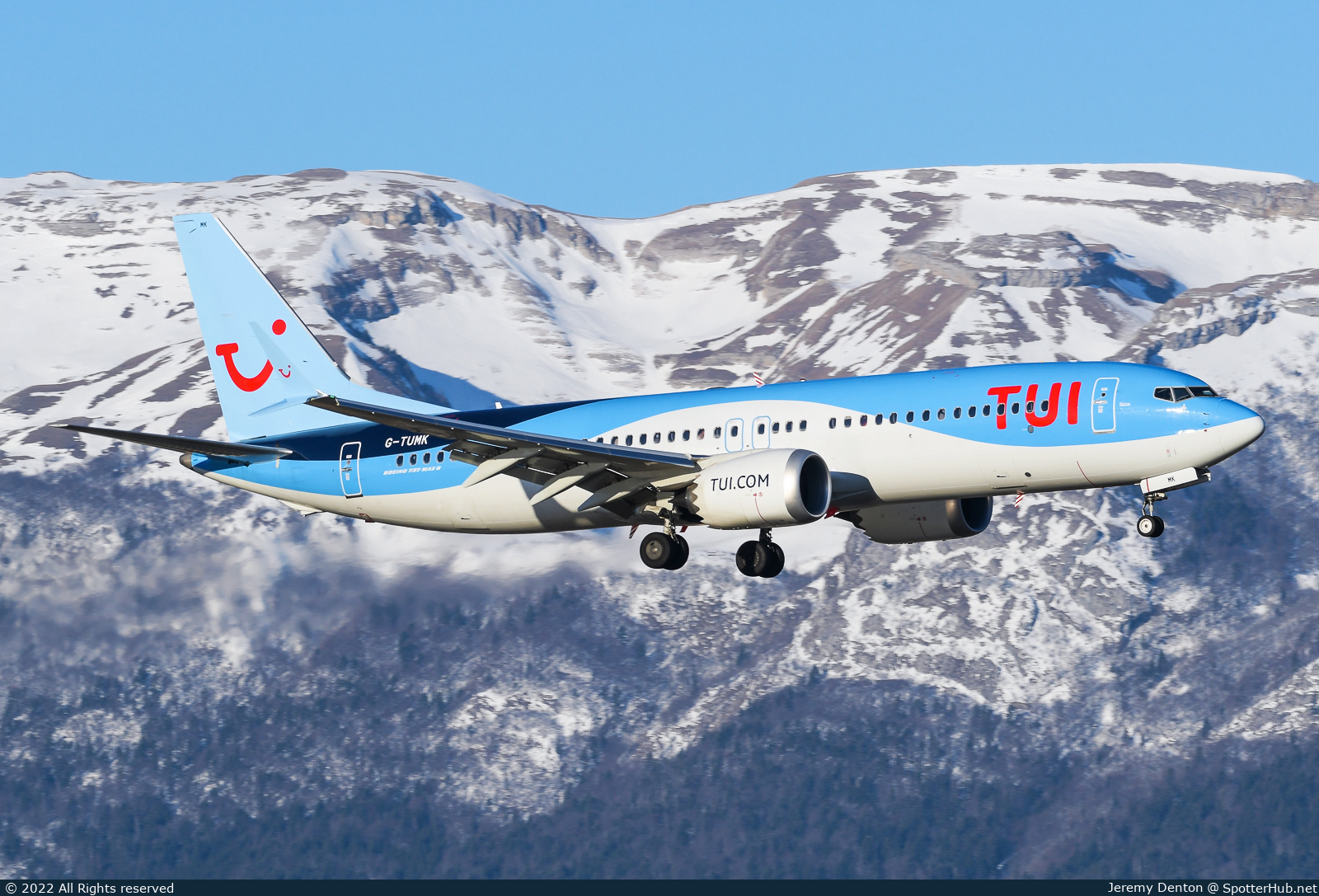 Photo of G-TUMK - Boeing 737 MAX 8 operated by TUI Airways