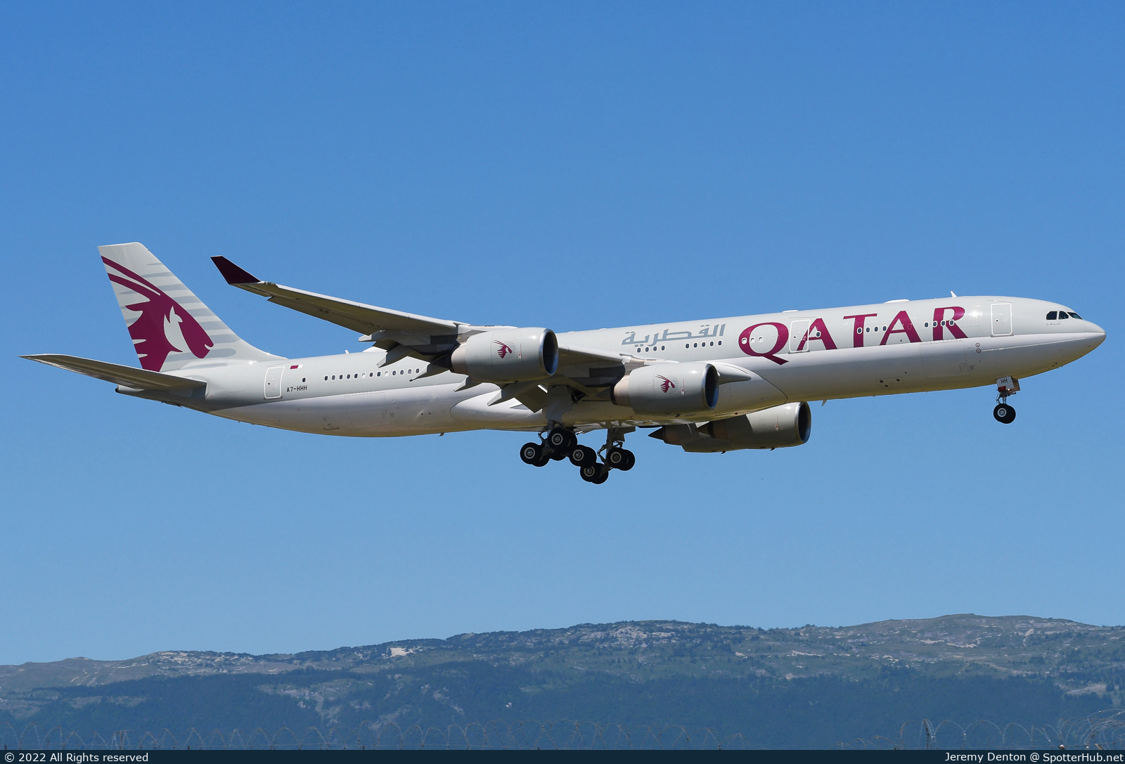 Photo of A7-HHH - Airbus A340-541 operated by Qatar Amiri Flight