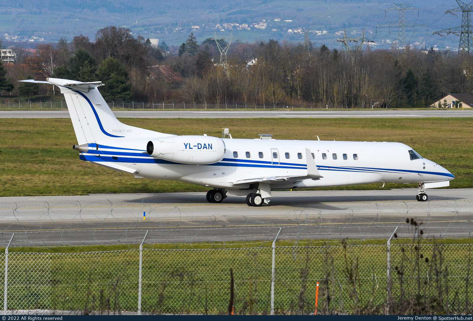 Photo of YL-DAN - Embraer Legacy 650 operated by Union Aviation