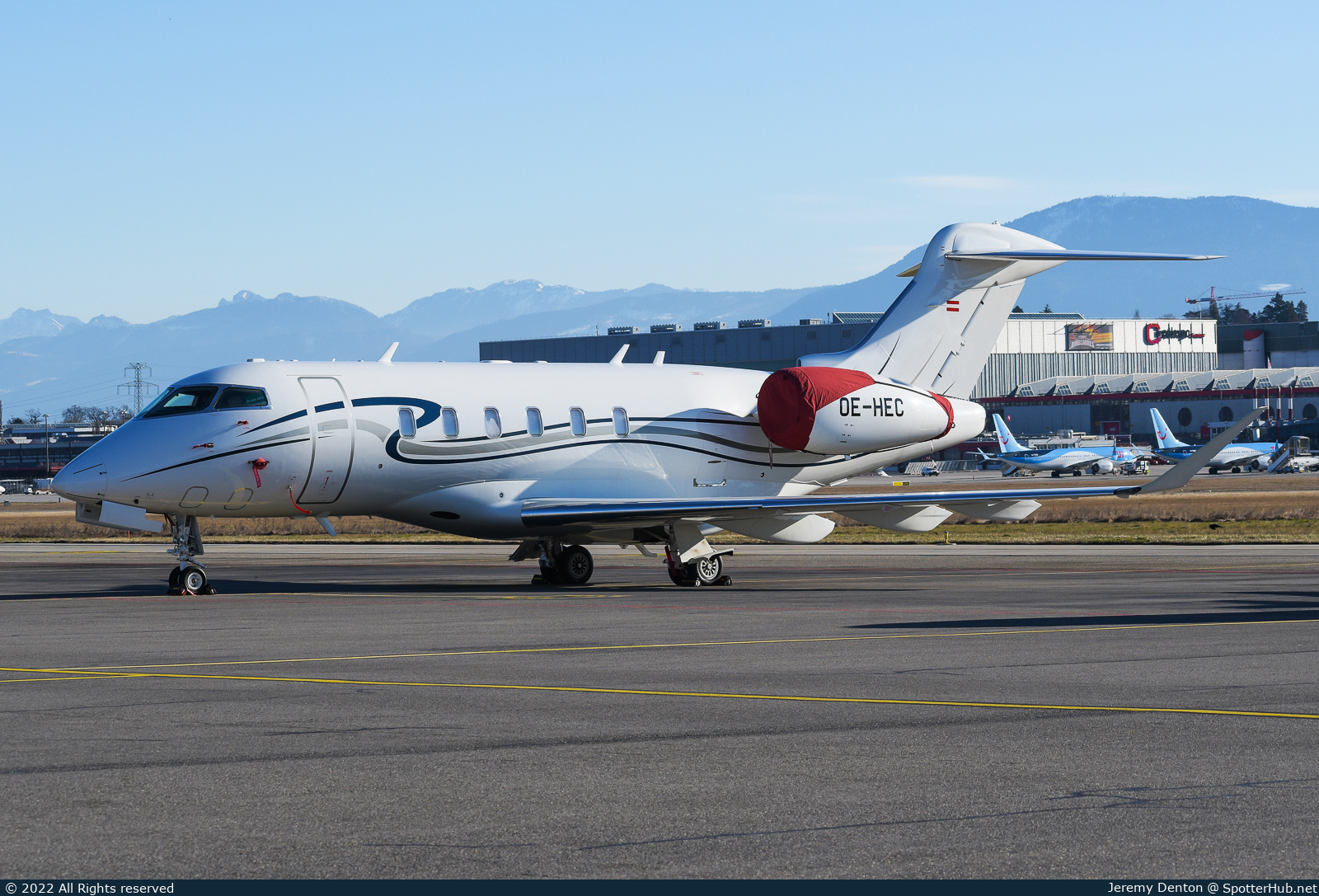Photo of OE-HEC - Bombardier Challenger 350 operated by International Jet Management