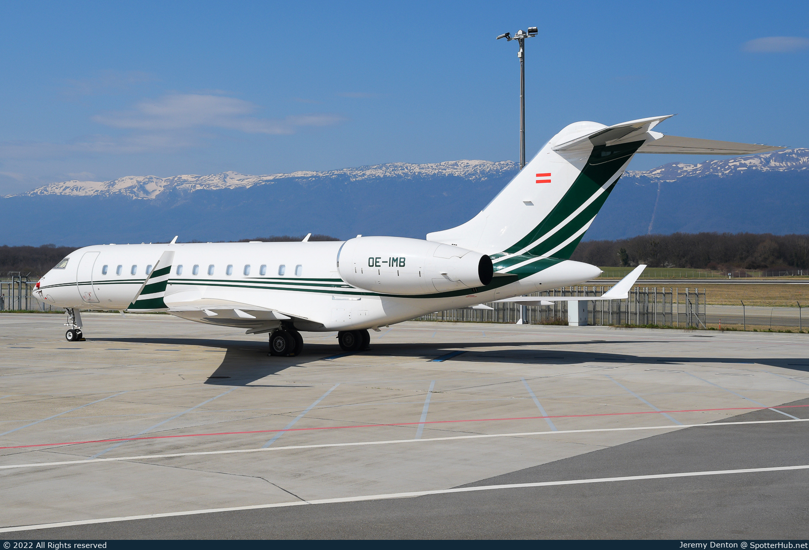 Photo of OE-IMB - Bombardier Global 6000 operated by Avcon Jet