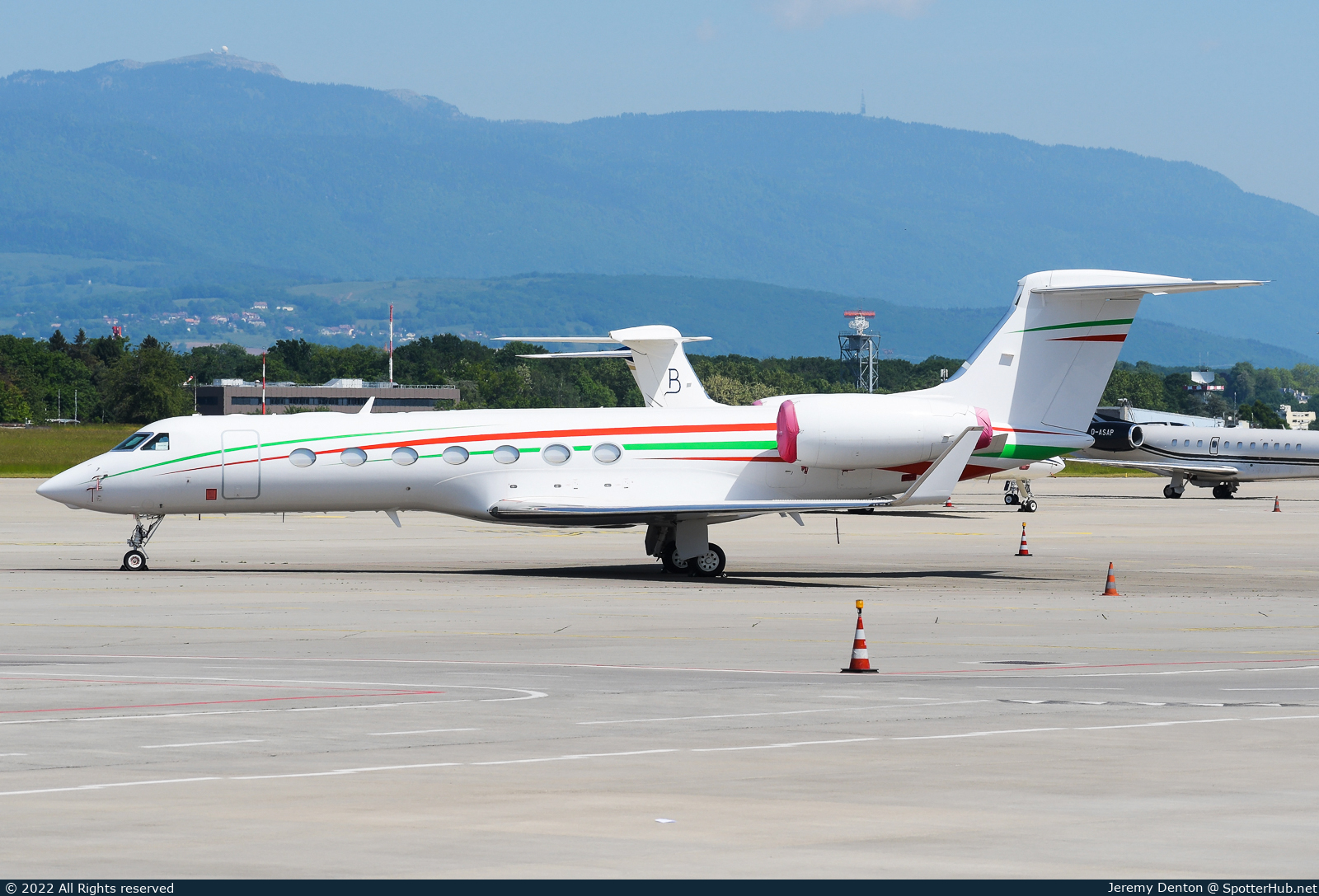 Photo of RA-11003 - Gulfstream GV-SP (G550) operated by RusJet