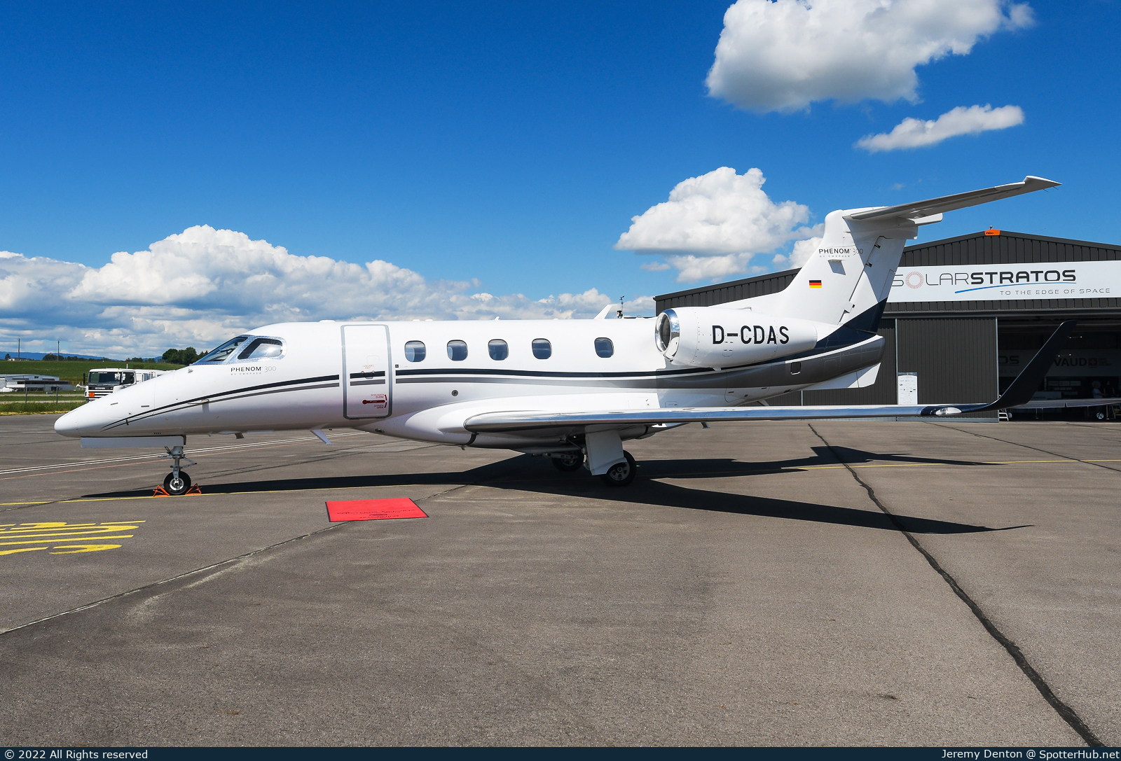 Photo of D-CDAS - Embraer Phenom 300 operated by DAS Private Jets