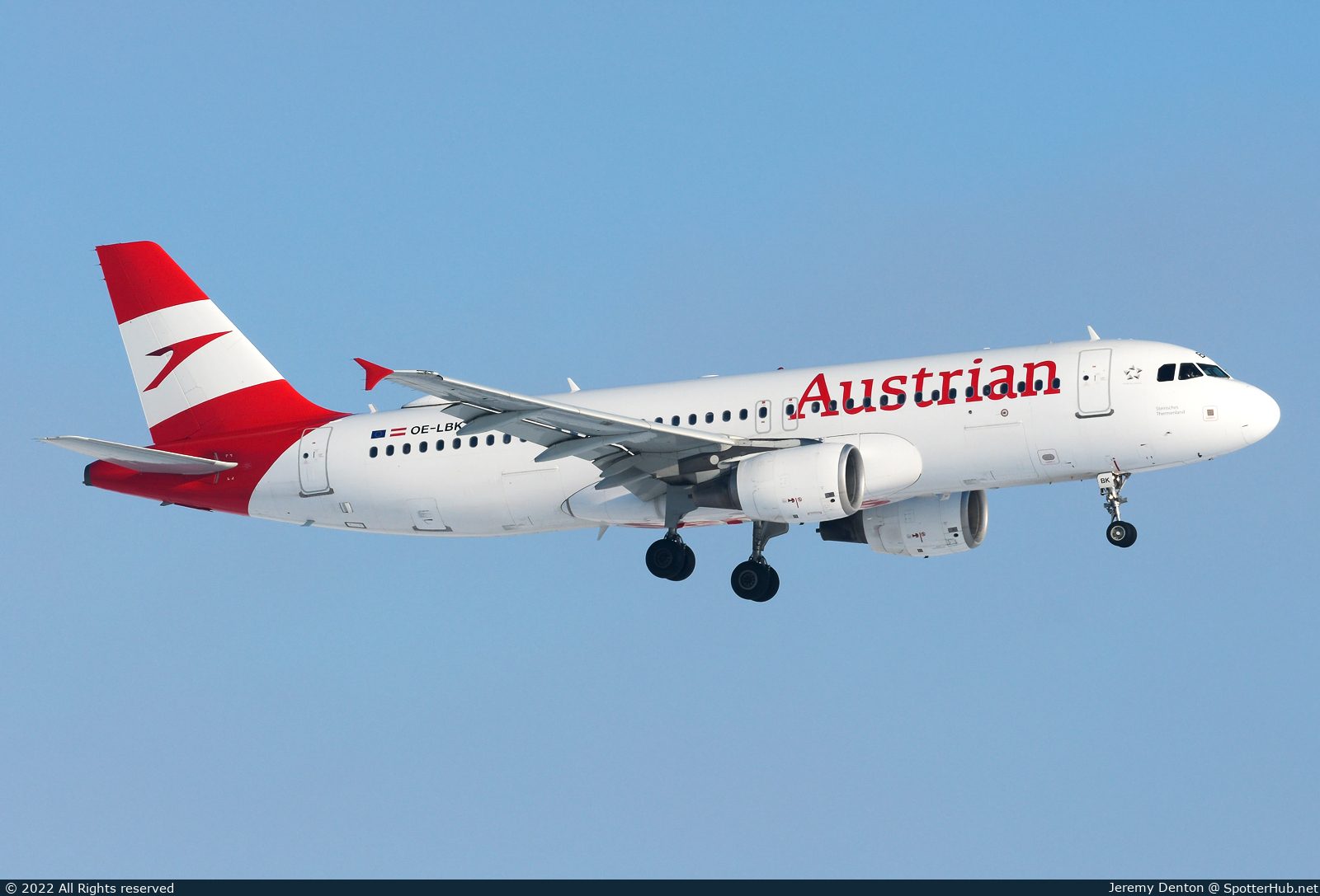 Photo of OE-LBK - Airbus A320-214 operated by Austrian Airlines