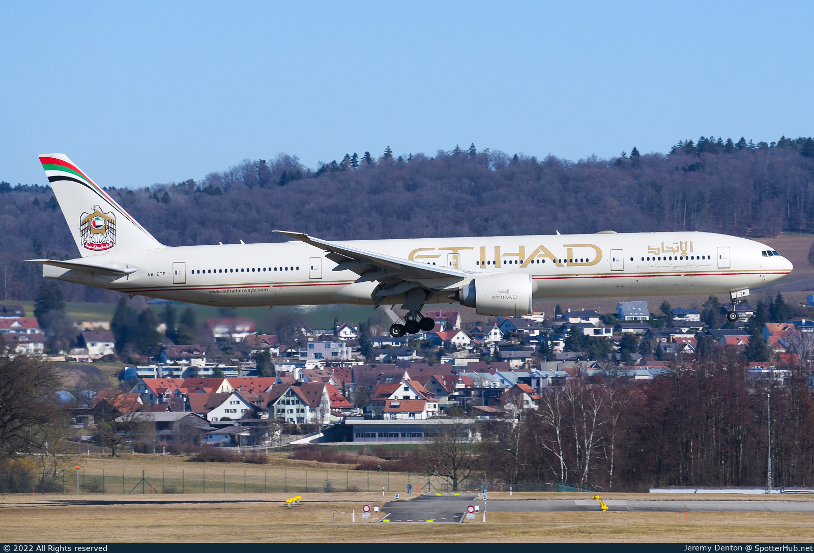 Photo of A6-ETP - Boeing 777-3FX(ER) operated by Etihad Airways