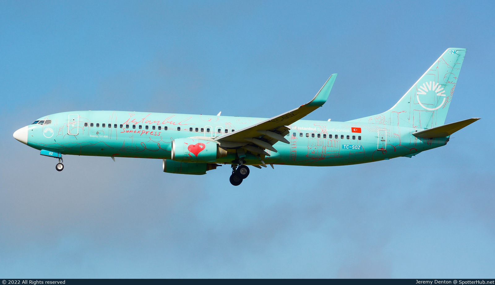 Photo of TC-SOZ - Boeing 737-8HX operated by SunExpress